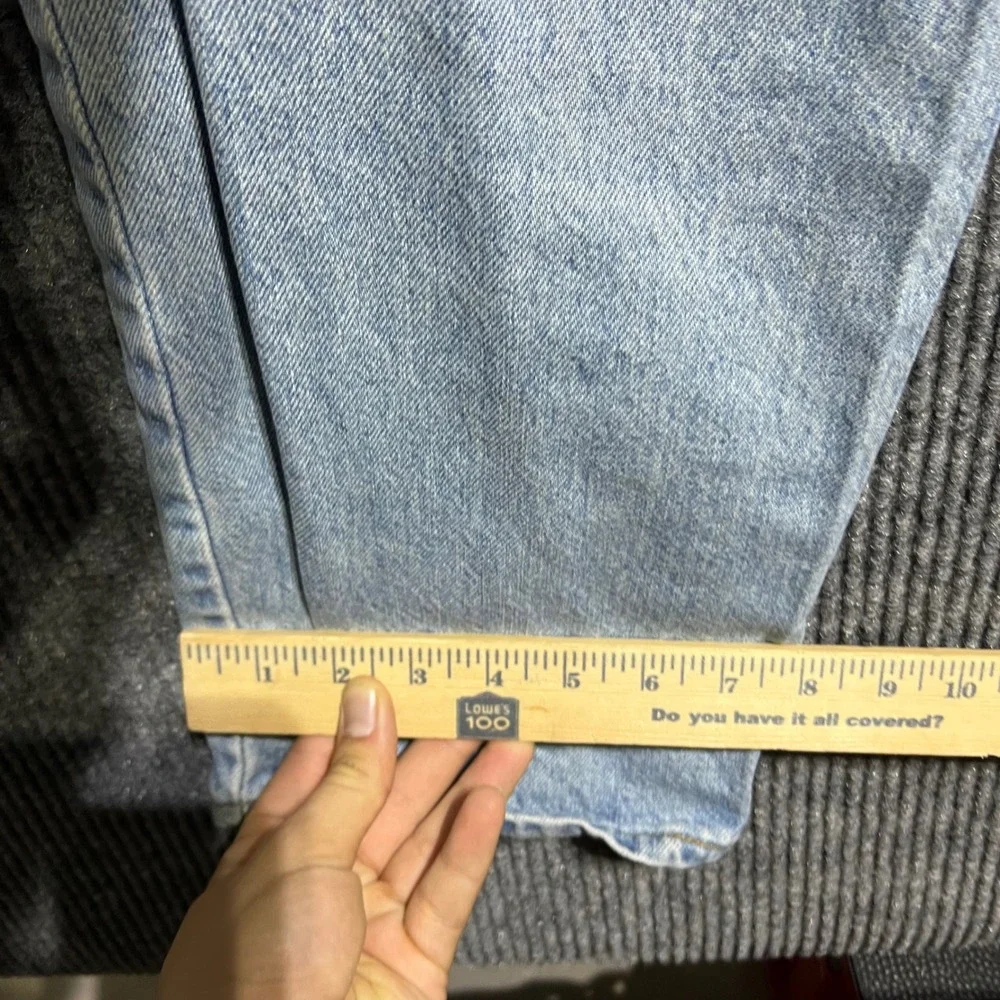 Vintage Levis 550 Jeans Mens 36x36 Light Wash Relaxed Fit Made in USA 90s Denim